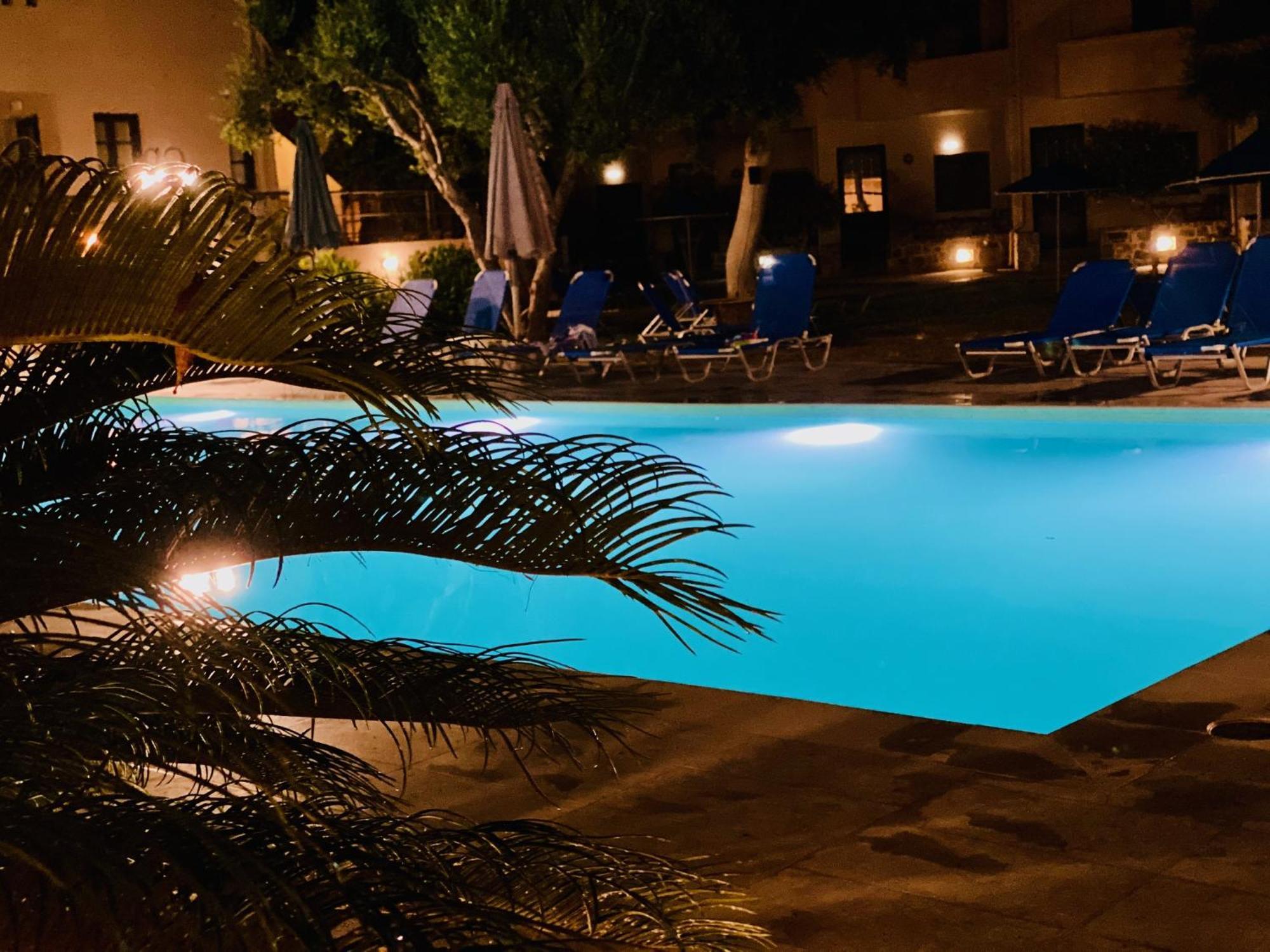 Creteco Hotel & Suites Gournes Gouvon ภายนอก รูปภาพ