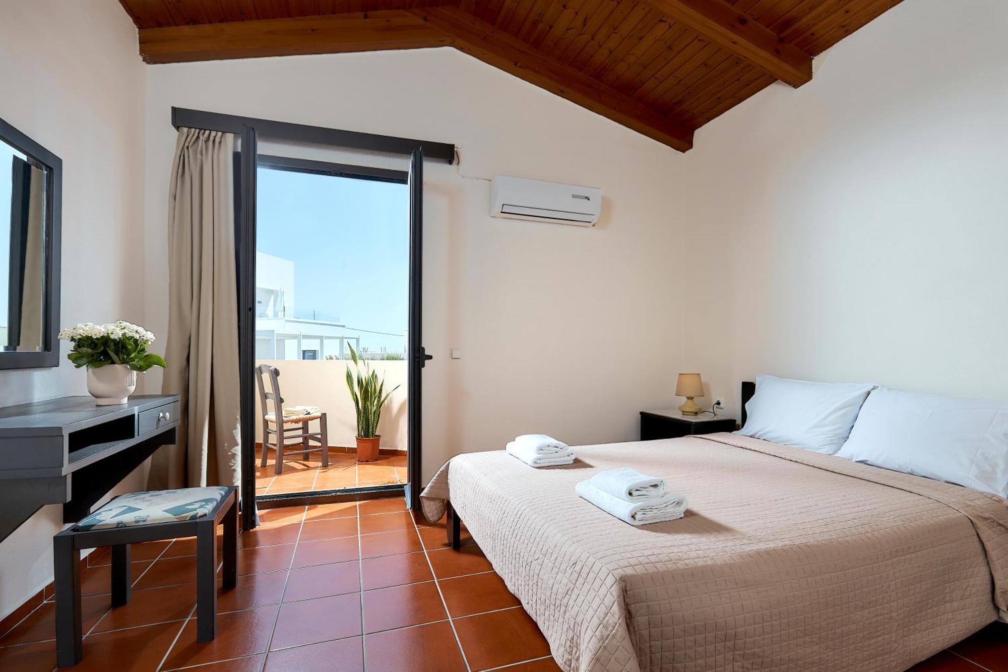 Creteco Hotel & Suites Gournes Gouvon ภายนอก รูปภาพ