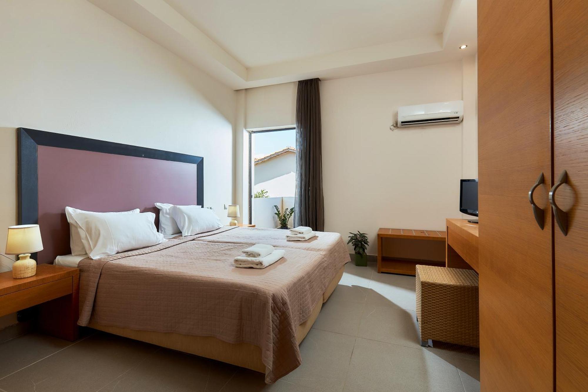 Creteco Hotel & Suites Gournes Gouvon ภายนอก รูปภาพ