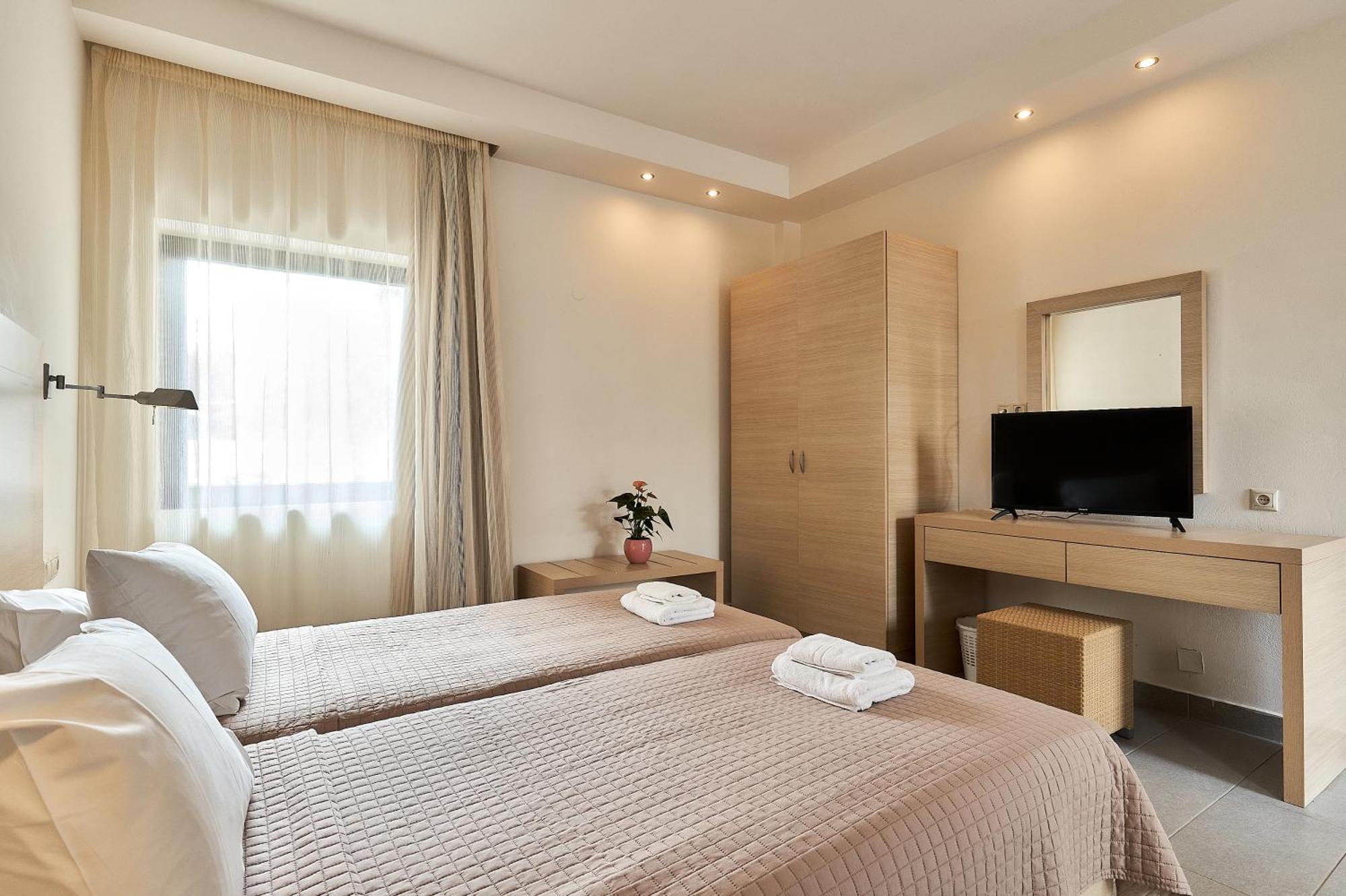 Creteco Hotel & Suites Gournes Gouvon ภายนอก รูปภาพ