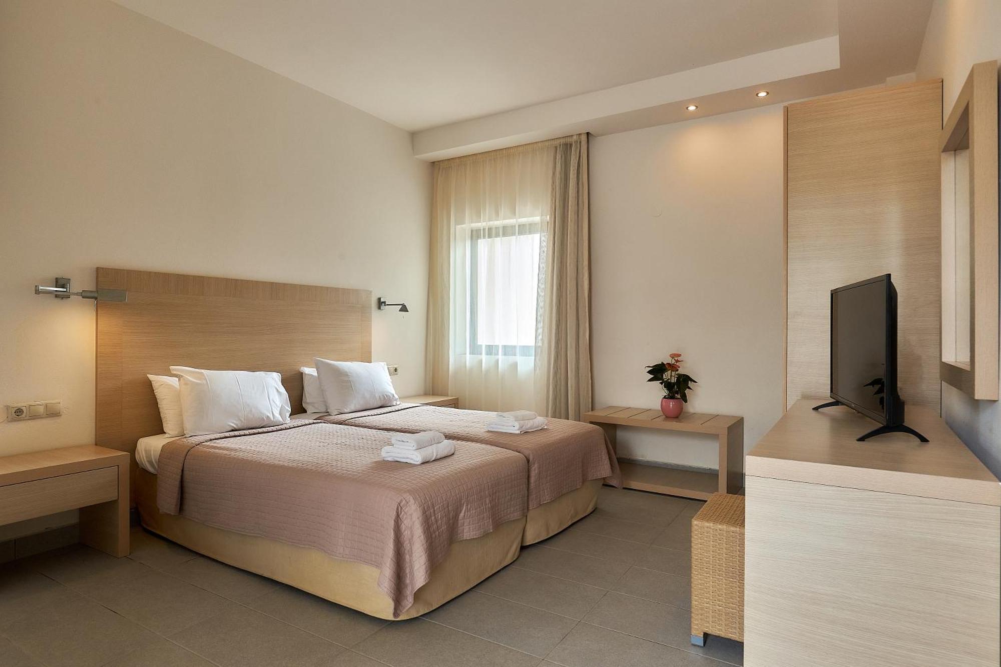 Creteco Hotel & Suites Gournes Gouvon ภายนอก รูปภาพ