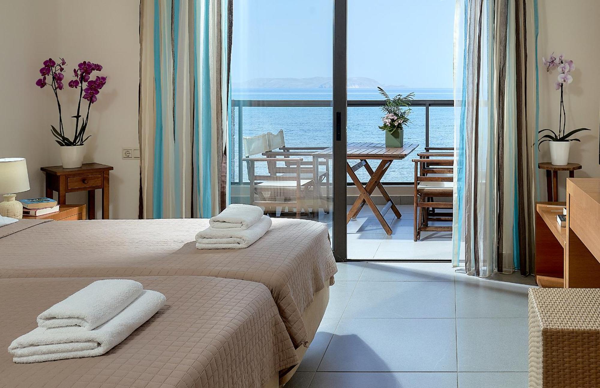 Creteco Hotel & Suites Gournes Gouvon ภายนอก รูปภาพ
